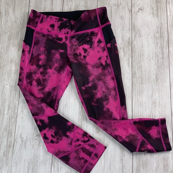 lululemon athletica Pants - Lululemon Pink and Black Crop Leggings 6